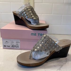 ME TOO women’s shoes 8.5 M color stone